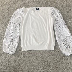 Fate sweater with lace sleeves size small